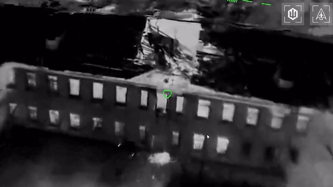 Безпілотники атакували школу підготовки пілотів на Донеччині, 20 травня 2026 року