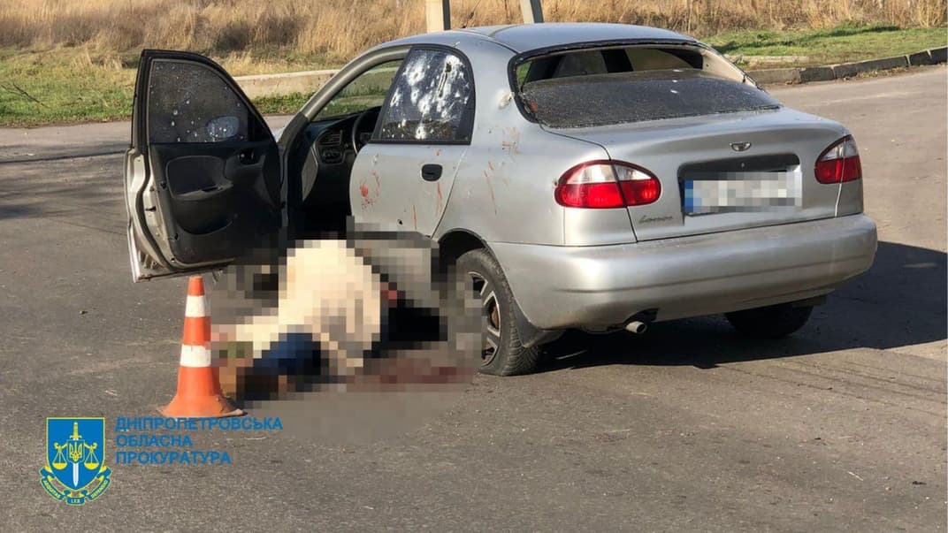 Унаслідок атаки російськими дронами по місту Нікополь загинув місцевий житель, 14 листопада 2023 року