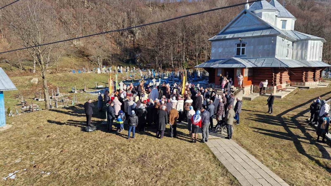 Свято-Василівський храм УПЦ МП у селі Підзахаричі у Чернівецькій області