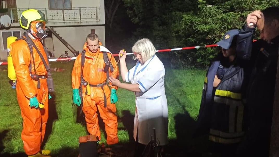 Правоохранители работают у подвала во Львовской области, где отравились четыре человека