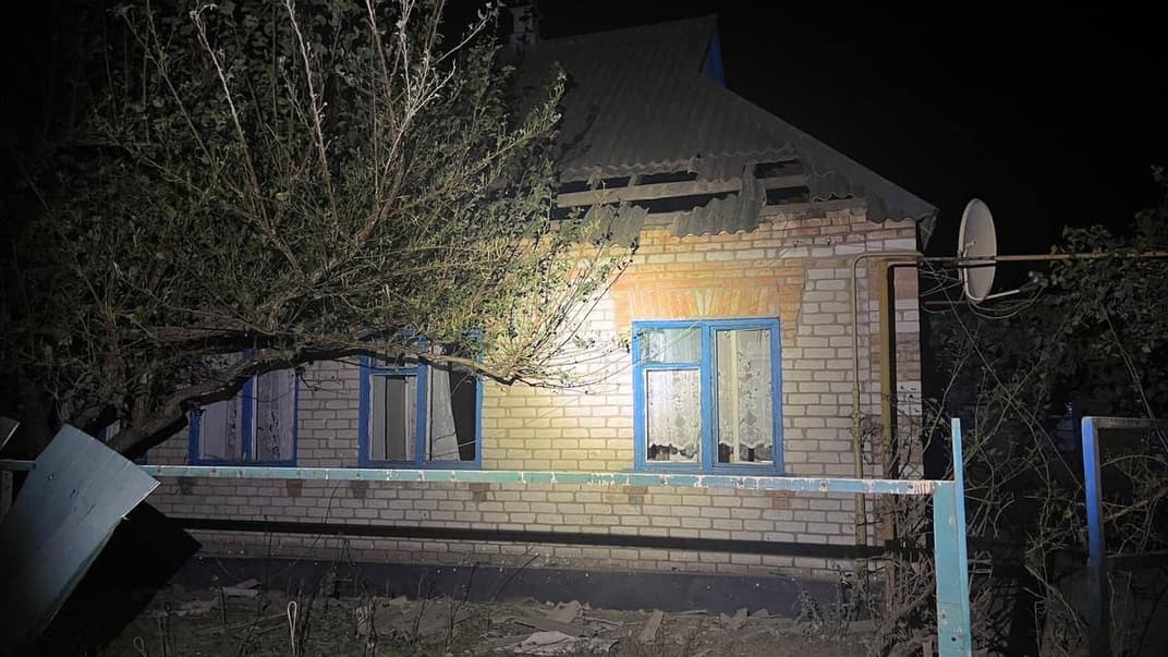 Последствия российских обстрелов Никопольского района Днепропетровской области ночью 24 сентября 2023 года