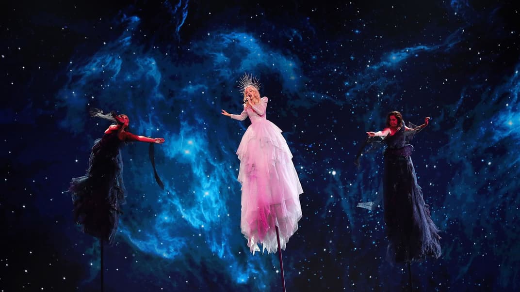 Австралийка Кейт Миллер-Хайдке прошла в финал с песней Zero Gravity о послеродовой депрессии, Тель-Авив, Израиль, 14 мая 2019 года