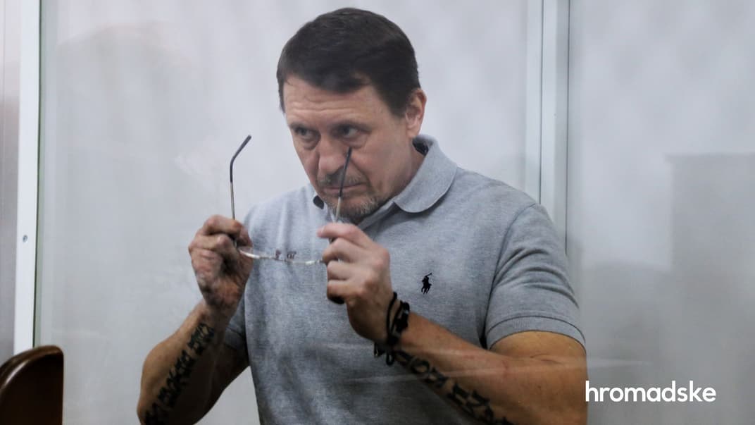 Подозреваемый в убийстве Амины Окуевой Игорь Редькин в зале Шевченковского суда Киева, 11 сентября 2020 года