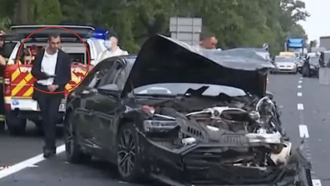 Депутат Верховной Рады Александр Трухин на месте ДТП