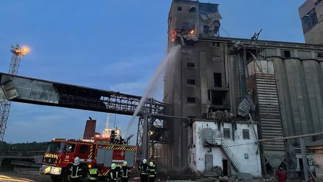 Наслідки нічної російської атаки по портовій інфраструктурі Одещини, 2 серпня 2023 року23 року 