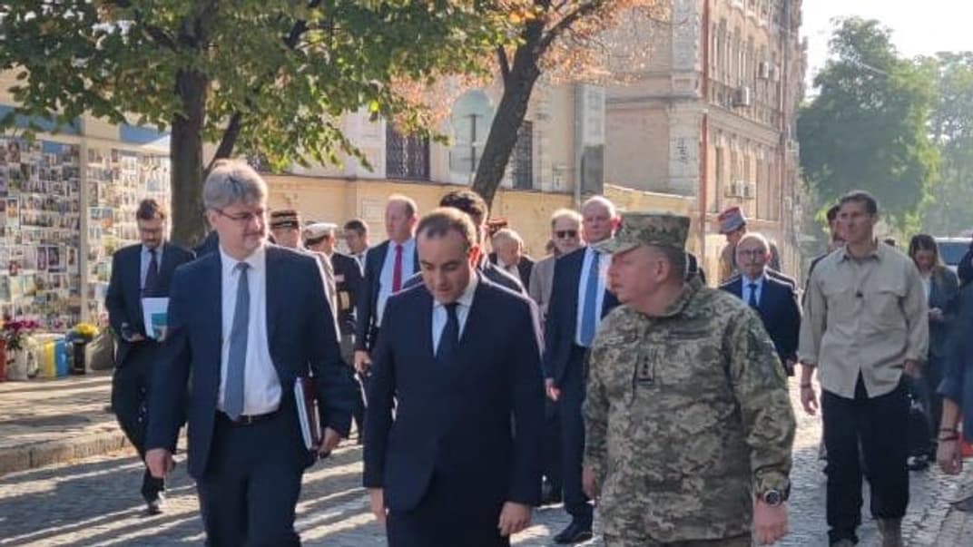 Министр Вооруженных сил Франции Себастьян Лекорню в Киеве, 28 сентября 2023 года