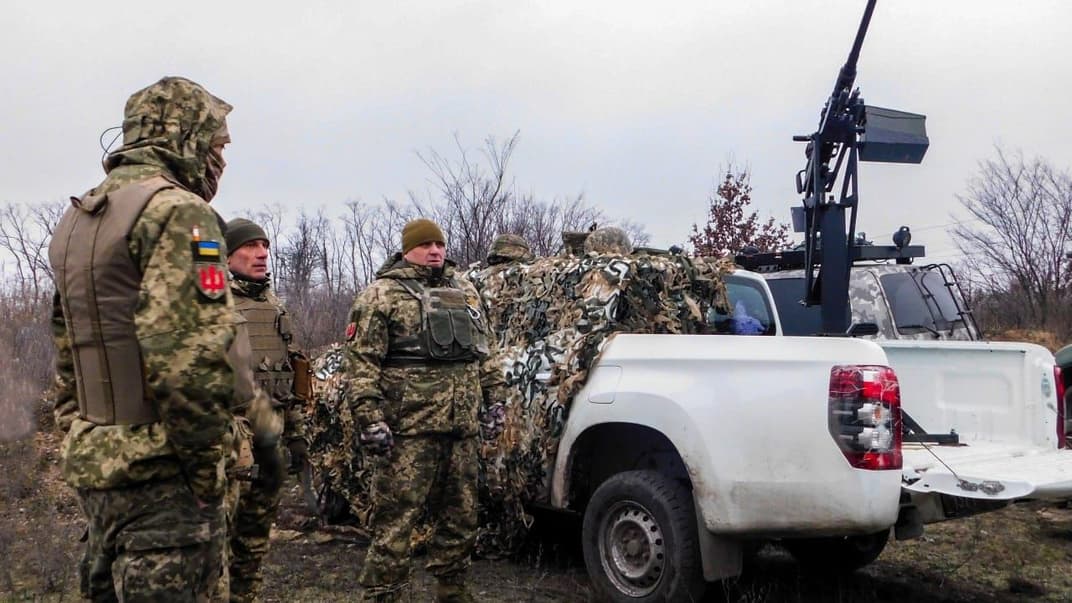 Украинские военнослужащие сбивают воздушные цели