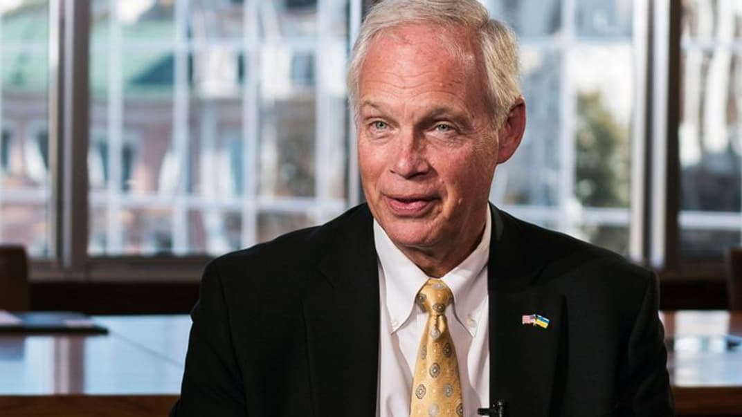 Сенатор рассказал, что Трамп не позволил ему убедить Зеленского в предоставлении военной помощи США