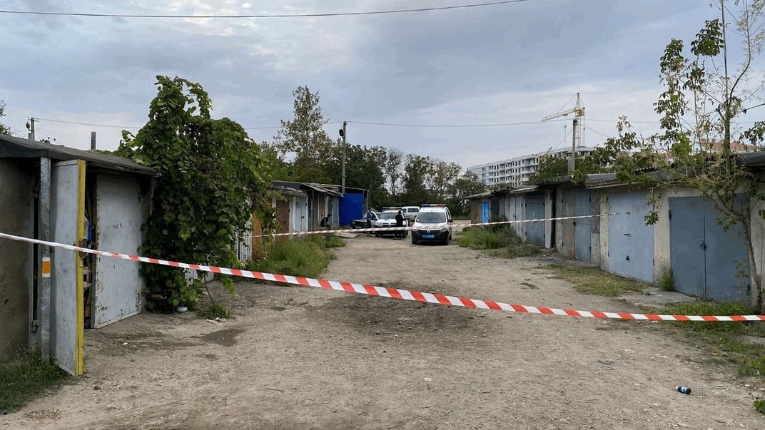 В Одесской области пьяный мужчина бросил гранату в гараж с людьми