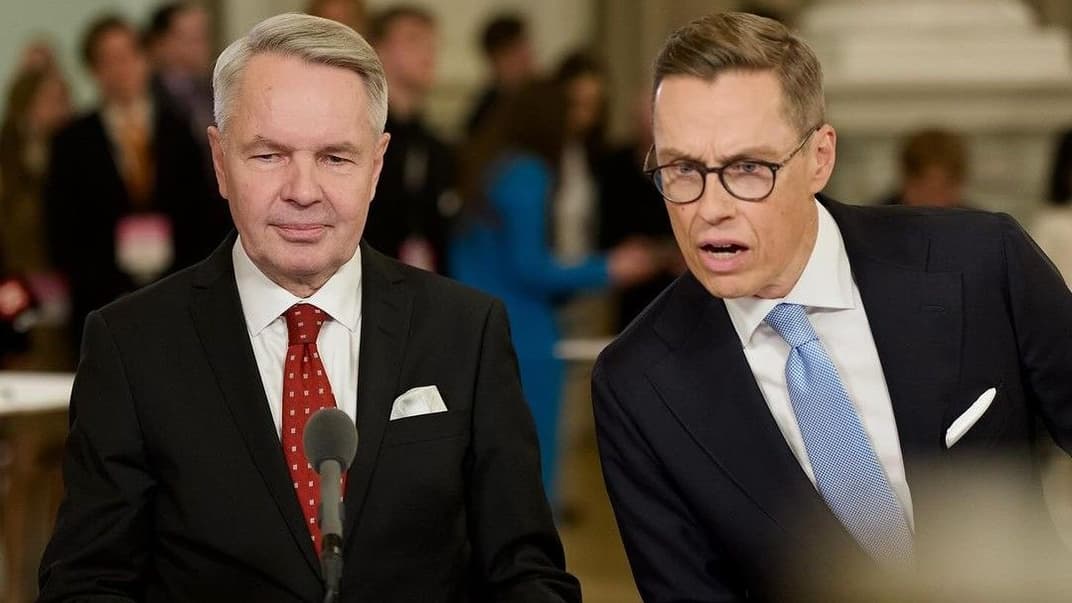 Пекка Гаавісто (зліва) та Александр Стубб 