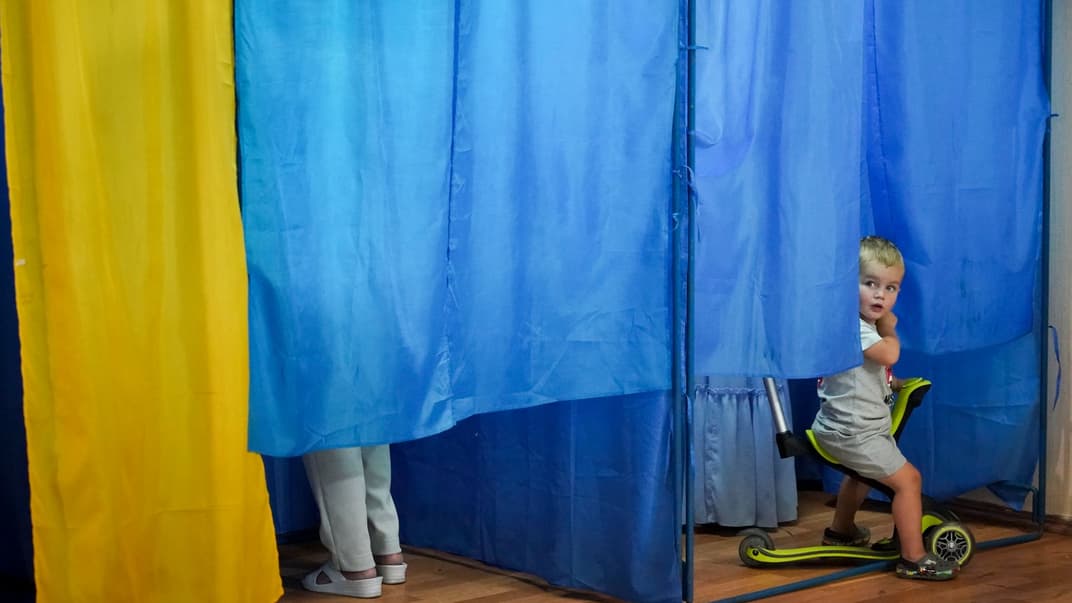 25 октября украинцы выбирали власть на местах. Текстовый онлайн