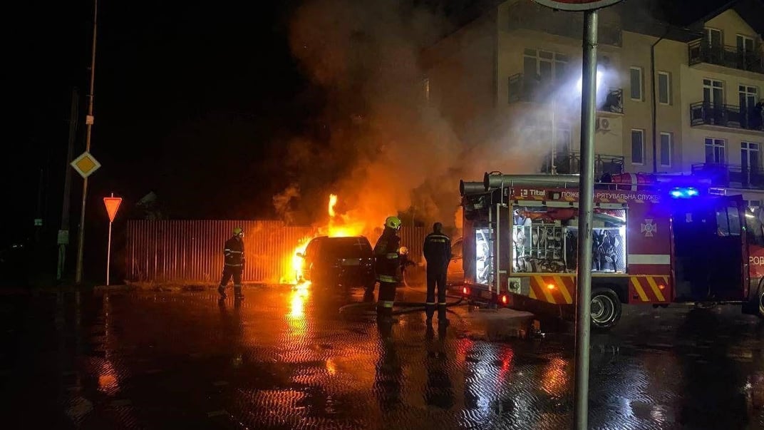 В Ужгороді затримали чоловіка, який підпалював машини військових і волонтерів