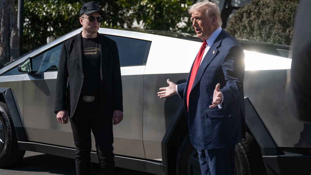 Очільник DOGE Ілон Маск та президент США Дональд Трамп