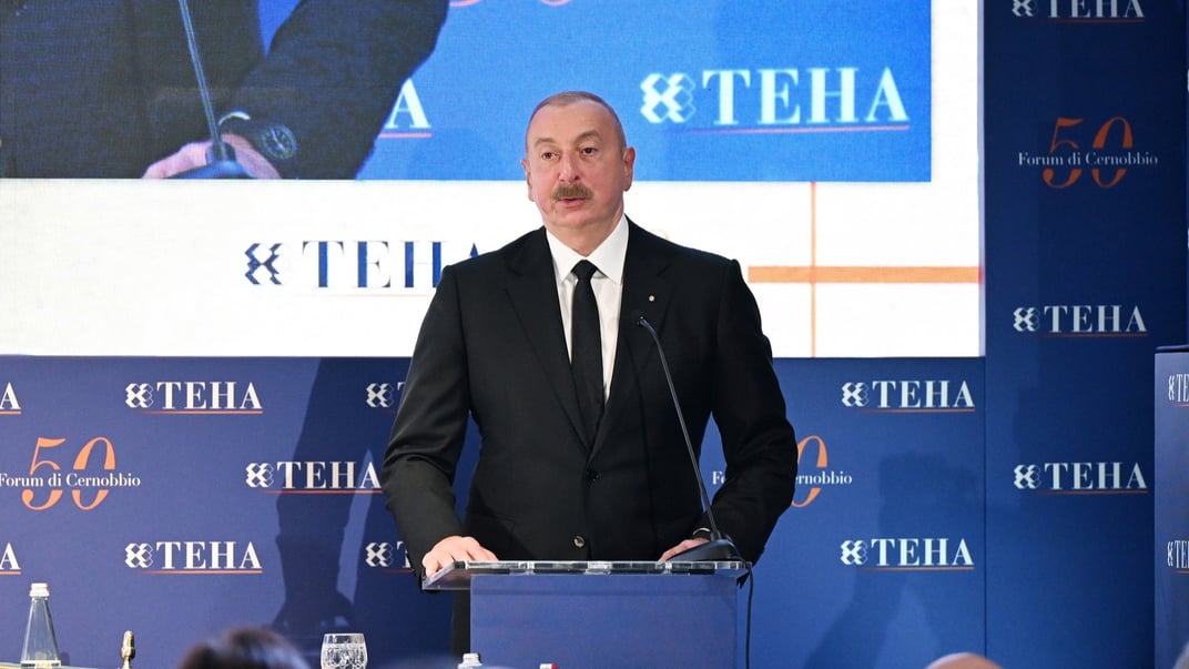 Президент Азербайджана Ильхам Алиев выступает на сессии «Роль Азербайджана в новых геополитических условиях» на Международном форуме в Черноббио, 6 сентября 2024 года