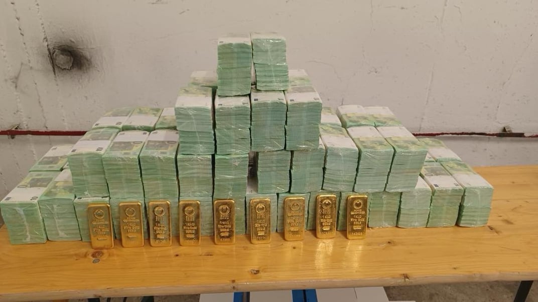 Конфісковані в працівників «Ощадбанку» кошти Конфісковані в працівників «Ощадбанку» кошти