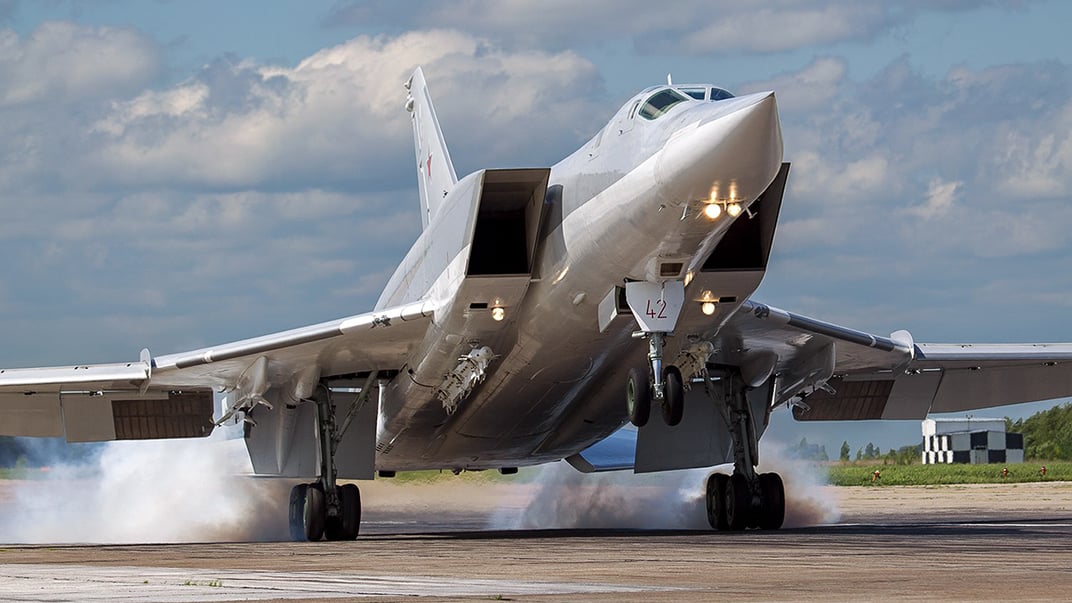 российский Ту-22 М3. Такие самолеты подверглись ударам со стороны дронов СБУ