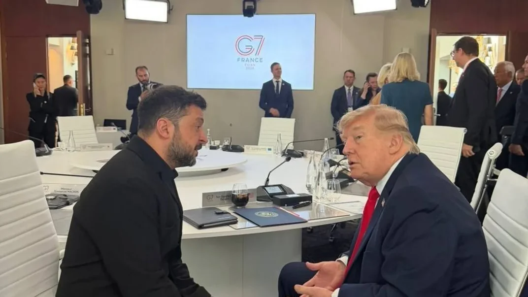 Президент України Володимир Зеленський та президент США Дональд Трамп під час зустрічі на полях саміту G7 Президент України Володимир Зеленський та президент США Дональд Трамп під час зустрічі на полях саміту G7, Франція, 16 червня 2026 року