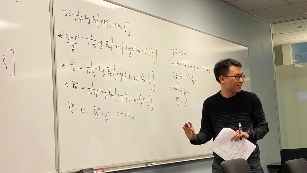 Іжань Фань посмертно отримав учений ступінь доктора філософії. Його роботи збереглися в хмарному сховищі Dropbox