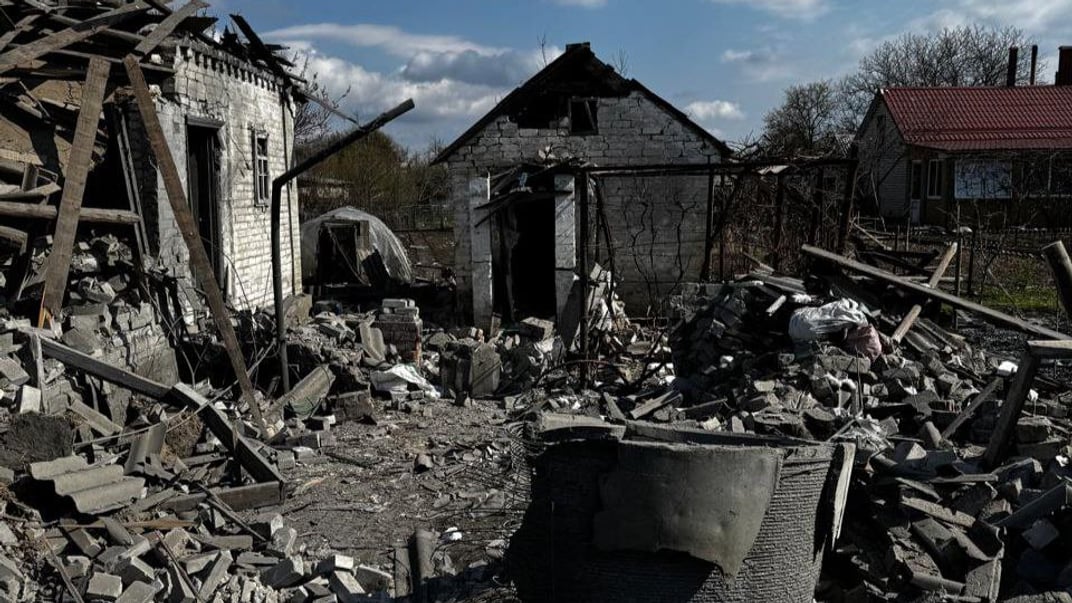 Последствия российских обстрелов в Донецкой области 9 апреля