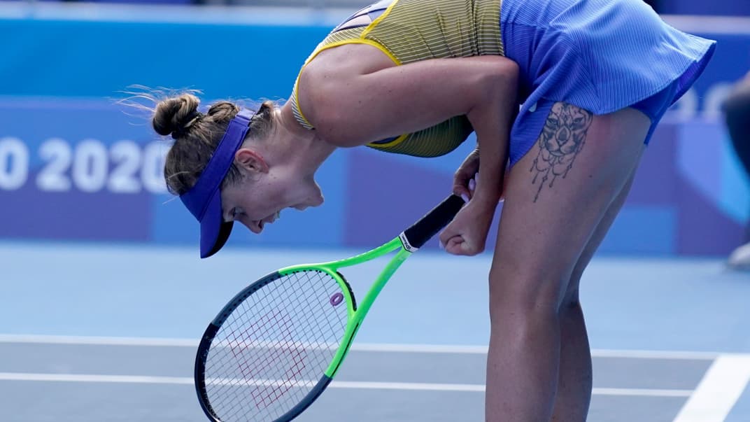 Перша ракетка України Еліна Світоліна вийшла у чвертьфінал олімпійського турніру з тенісу, здолавши у третьому колі 27 липня представницю Греції Марію Саккарі
