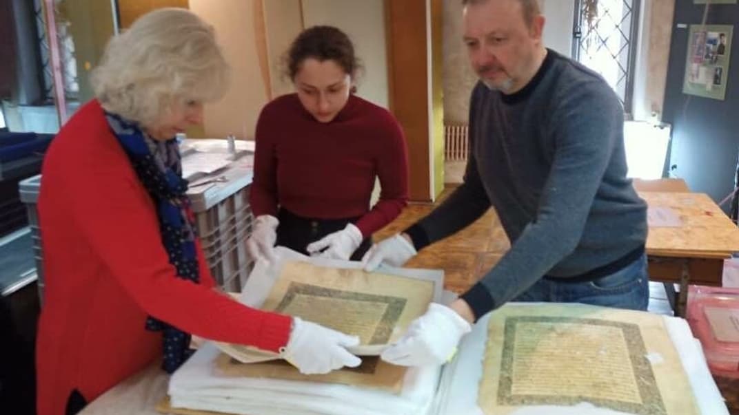 На Харківщині реставрують Євангеліє початку XVIII століття