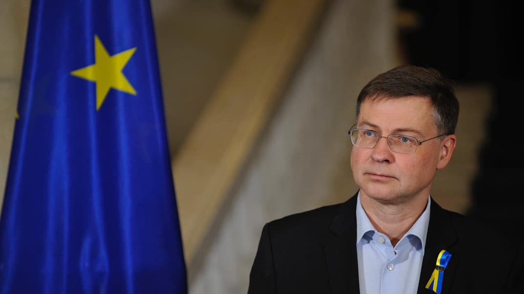 Валдис Домбровскис