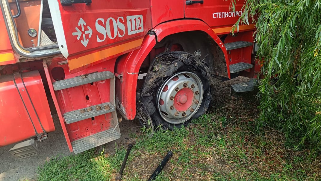 Наслідки удару рф по рятувальниках ДСНС у Запорізькій області