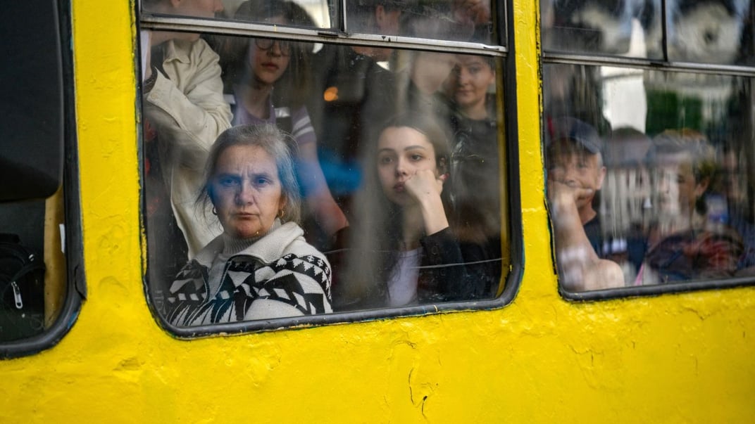 Пасажири громадського транспорту у Львові Ілюстративне фото. Пасажири громадського транспорту у Львові
