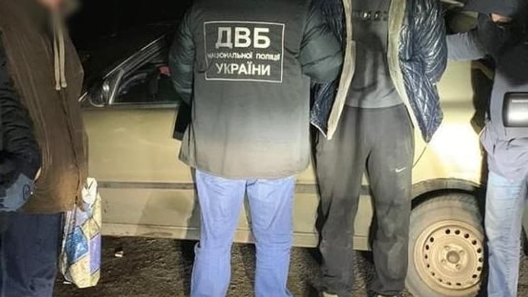 В Николаеве разоблачили двух патрульных на сбыте марихуаны