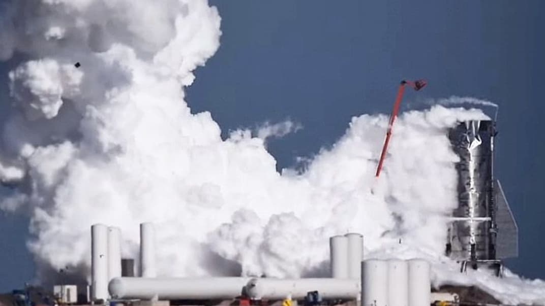 Корабль Starship Mk1 после взрыва на испытаниях, Техас, 20 ноября