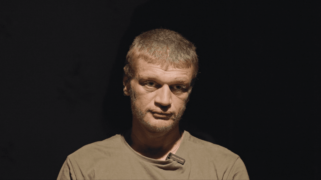 «Армия — твоя тюрьма». Как бывший украинский военный оказался в российской армии