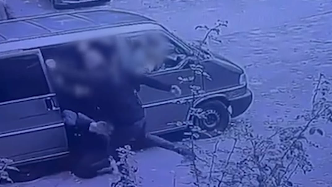 Експоліціянтів судитимуть за побиття чоловіка біля ТЦК у Києві