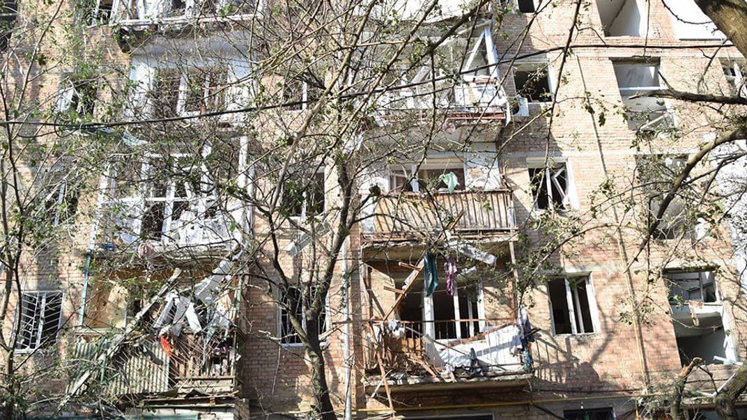 Последствия ракетных ударов по Николаеву, 17 июня 2022 года