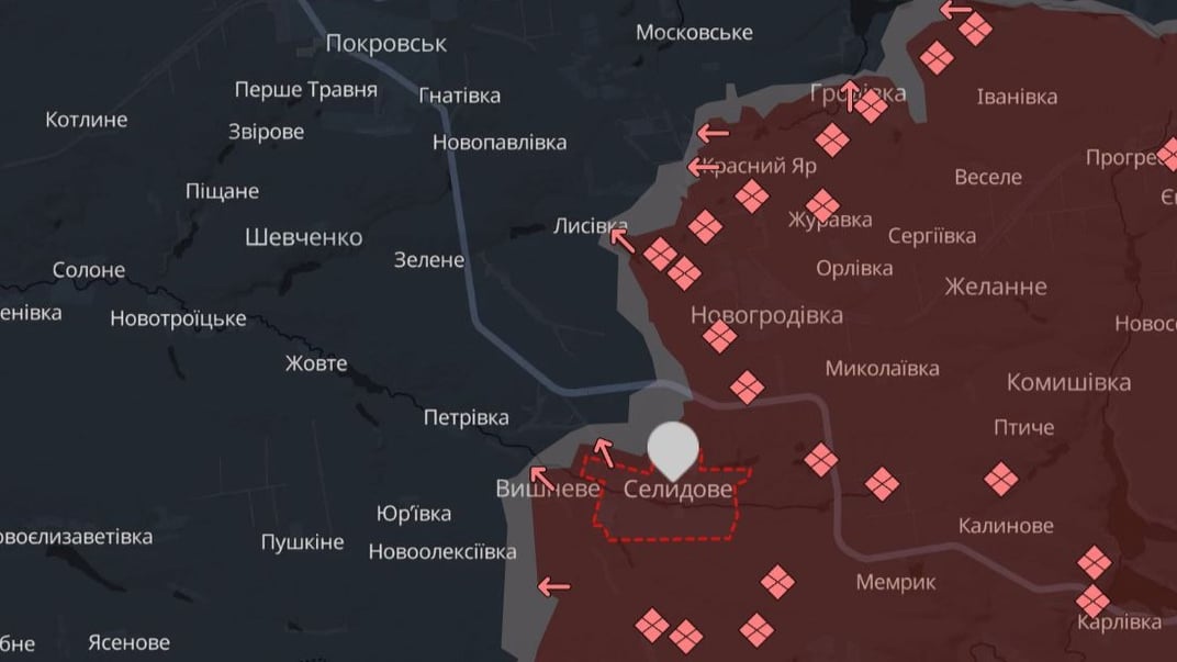Ця карта DeepState демонструє окупацію міста Селидове та селища Вишневе поряд із ним, а також просування росіян до Покровська