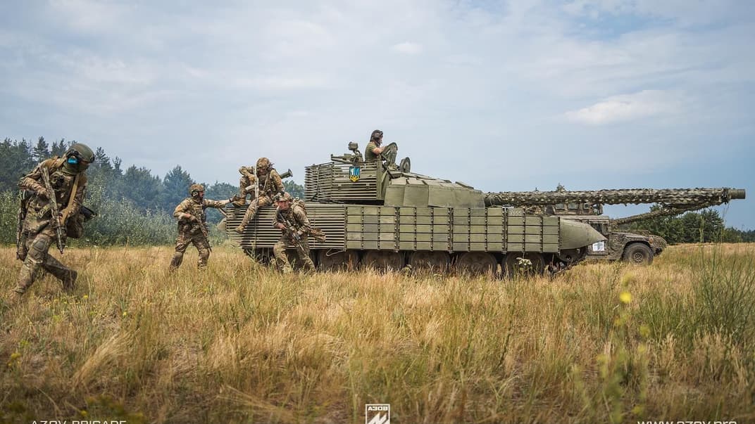 Фото иллюстративное: обучение бойцов бригады «Азов»