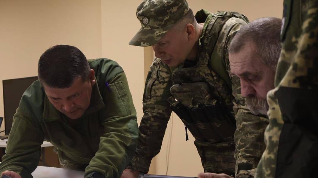 Командувач Сухопутних військ ЗСУ генерал-полковник Олександр Сирський відвідав східний напрямок, 6 травня 2023 року