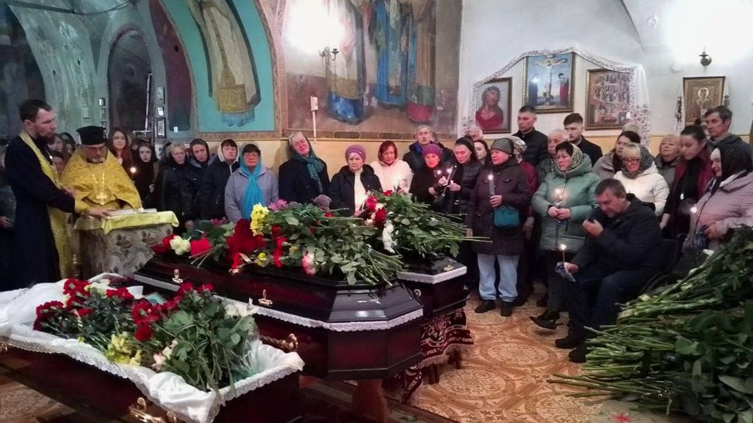 Сумы прощались с Анной, Ириной и Людмилой Кушнаревыми, которых убила россия в ночь на 22 октября