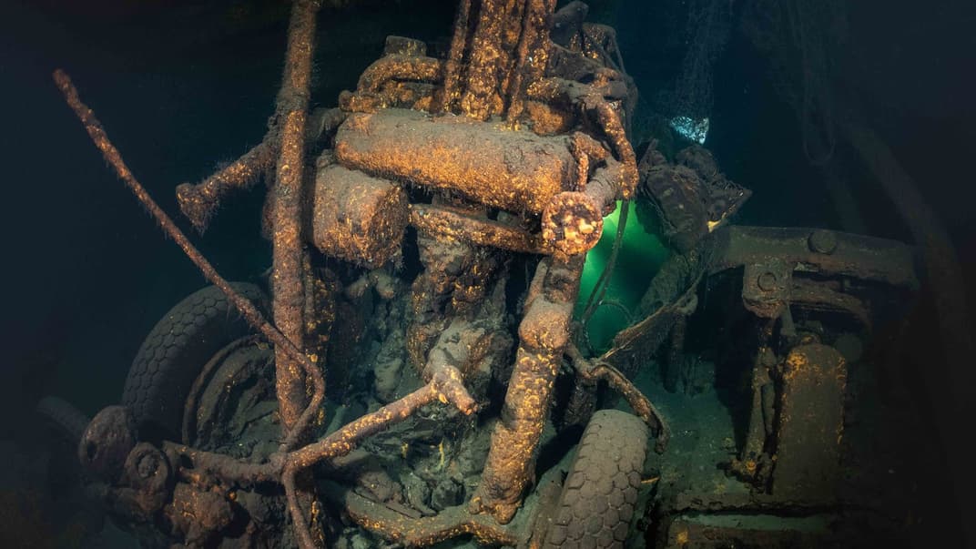 Рештки судна "Карлсруе", на якому евакуйовували німецьких громадян і майно наприкінці Другої світової війни. Воно може допомогти знайти зниклу Бурштинову кімнату