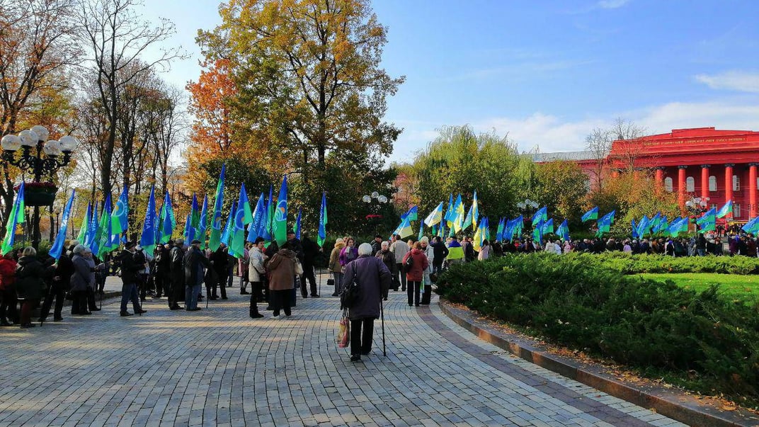 «За що мітингуєте? – За землю!»: у Києві вийшли на віче за виборчу реформу