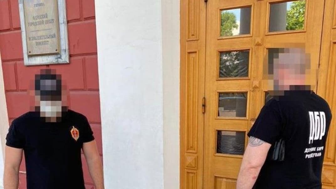 Слідчі територіального управління Державного бюро розслідувань прийшли з обшуками до Одеської міської ради, 23 червня 2020 року