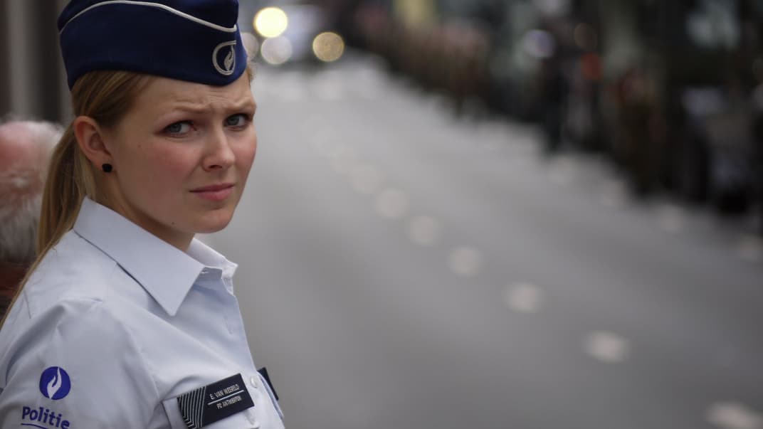 В полиции Брюсселя появились патрули в штатском. Они будут противодействовать уличным домогательствам и сексизму
