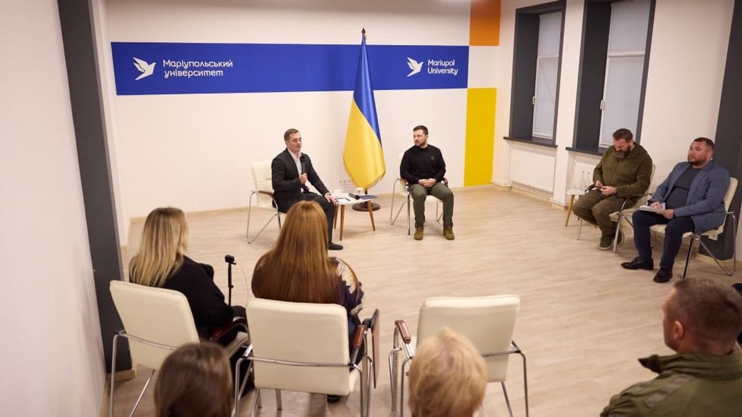 Володимир Зеленський зустрівся зі студентами й викладачами Маріупольського державного університету, 17 листопада 2023 року