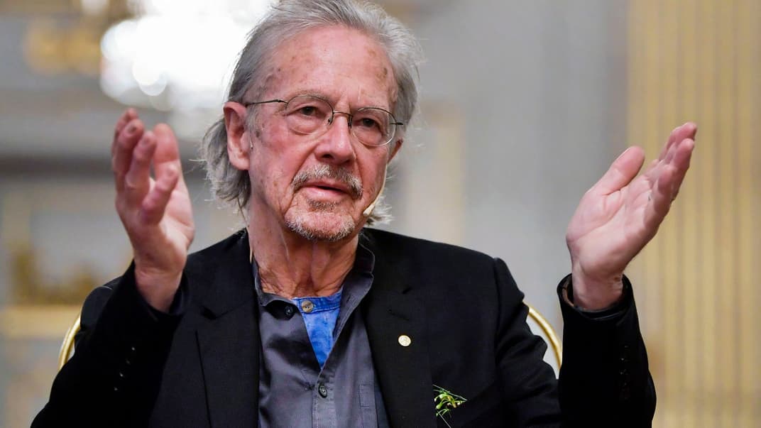 Австрійський письменник Петер Гандке, лауреат Нобелівської премії з літератури 2019 року, під час пресконференції в Стокгольмі, Швеція, 6 грудня 2019 року