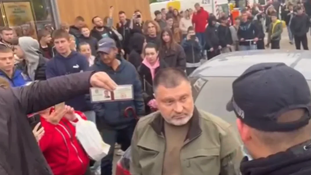 Ексголова Броварської РДА Володимир Майбоженко на місці ДТП у квітні 2024 року Ексголова Броварської РДА Володимир Майбоженко на місці ДТП у квітні 2024 року