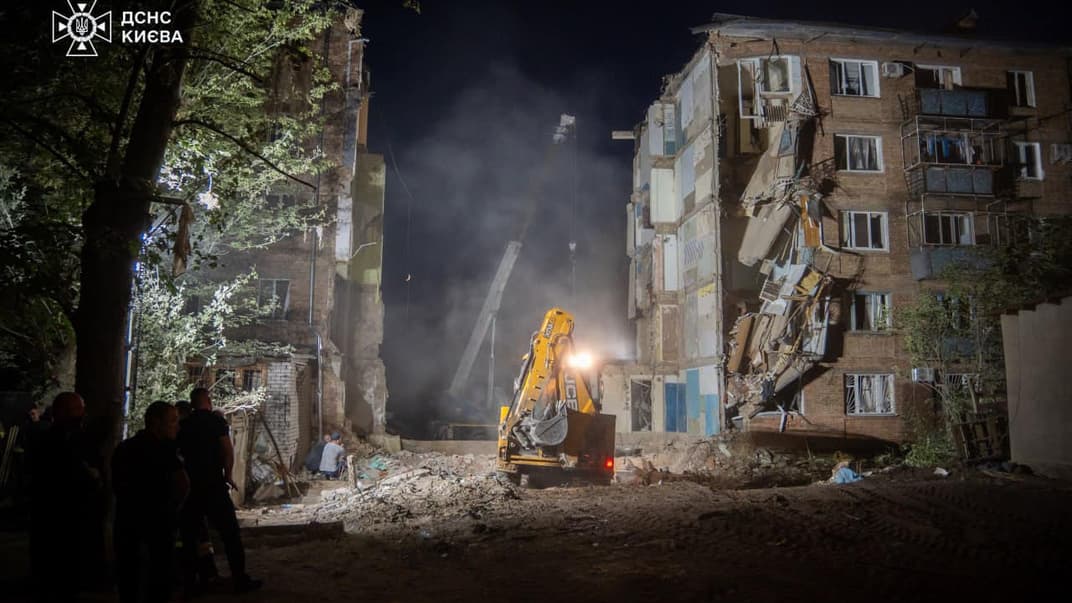 На месте ракетного удара по Киеву