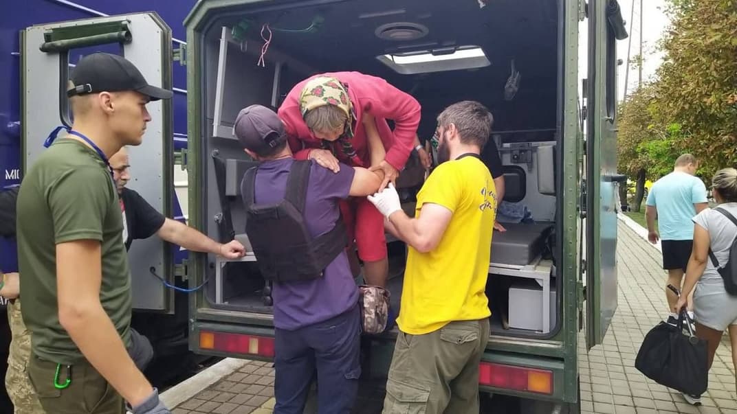 «Укрзализныця» возобновила эвакуацию людей с территории Донбасса