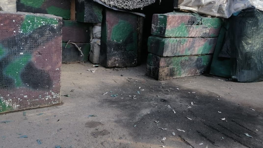 Поврежденные фортификационные сооружения, 24 ноября 2021 года