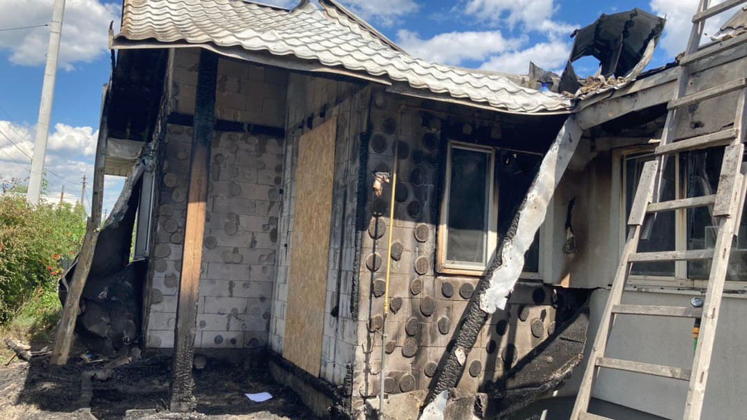 Антикоррупционный активист Виталий Шабунин сообщил, что ночью неизвестные подожгли его дом, 23 июля 2020 года