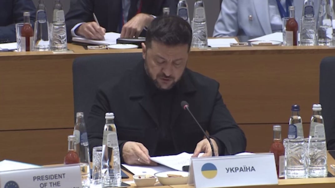 Президент Володимир Зеленський під час звернення до учасників засідання Європейської ради
