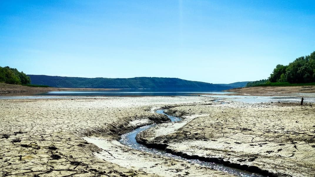 Обмілілі берега Дністровського водосховища
